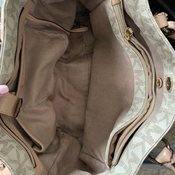 Michael Kors handbag - Picture 5 of 6